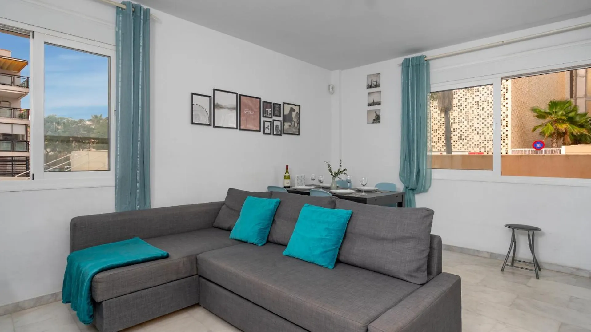 Nice Apartments 20 Meters From The Beach Fuengirola